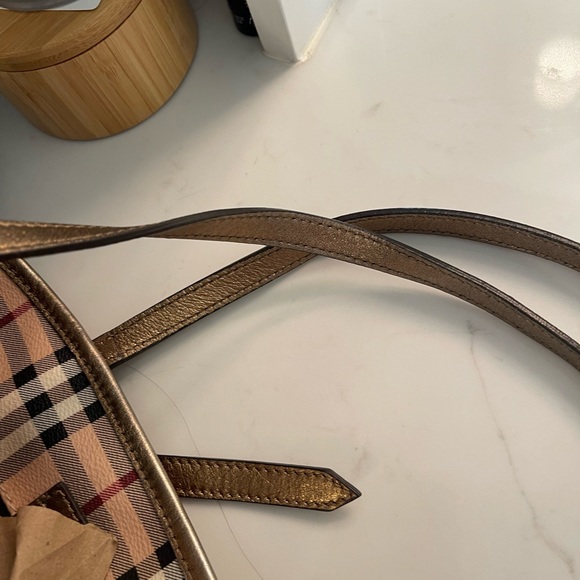 Burberry Haymarket tote - Picture 9 of 17